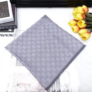 Pre-Owned Gucci Gray Square Wool Scarf