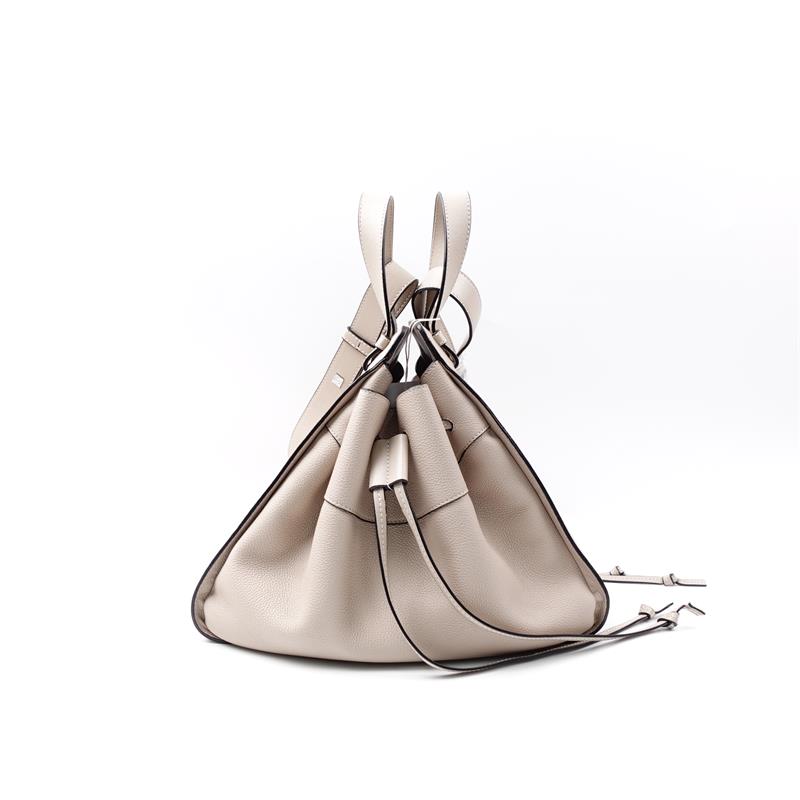 Pre-Owned Loewe Hammock Beige Calfskin Crossbody Bag