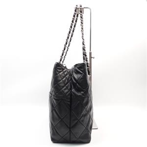 Pre-owned Chanel Black Calfskin Shoulder Bag