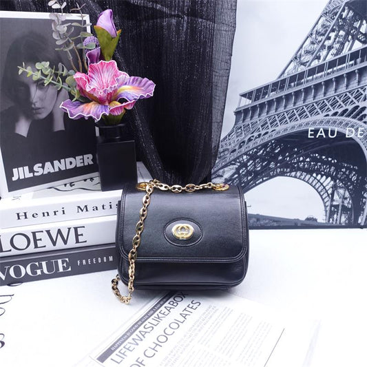[DEAL]Pre-owned Gucci Black Calfskin Shoulder Bag