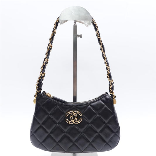 Pre-owned Chanel Black Calfskin Shoulder Bag