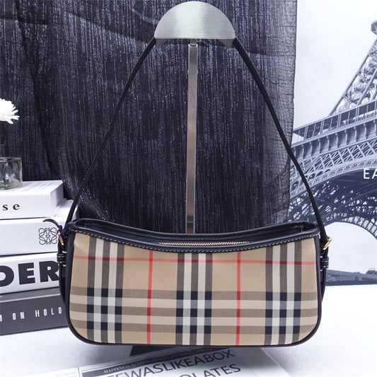 Pre-Owned Burberry Beige Canvas Shoulder Bag