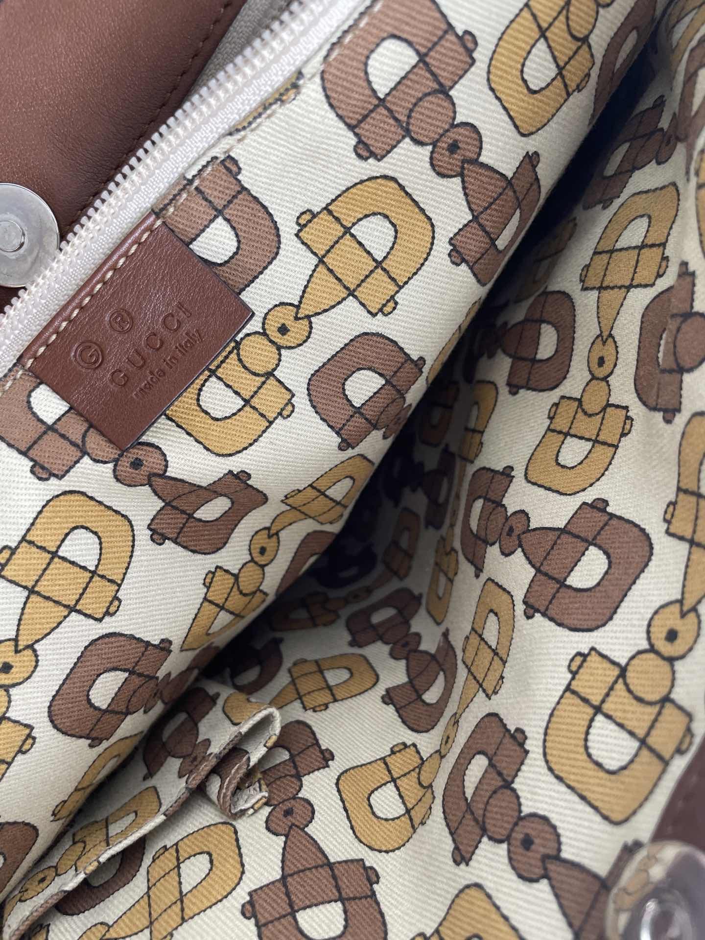 Pre-Owned Gucci Beige Canvas Tote Bag