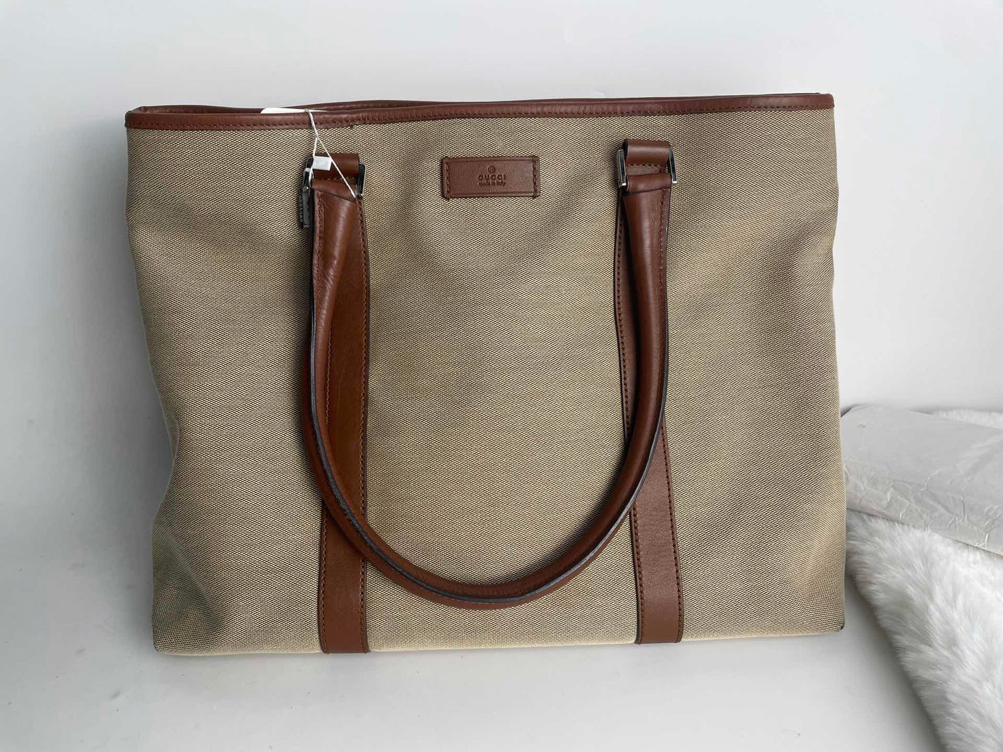 Pre-Owned Gucci Beige Canvas Tote Bag