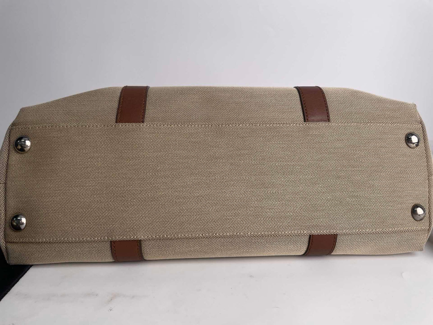 Pre-Owned Gucci Beige Canvas Tote Bag