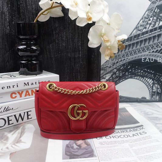 Pre-owned Gucci Marmont Mini Red Calfskin Shoulder Bag