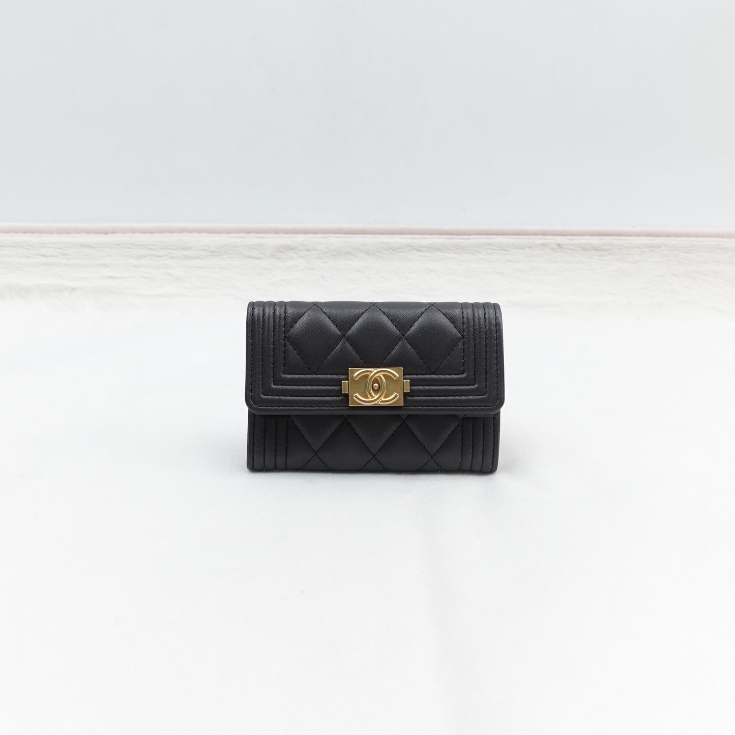Pre-Owned Chanel Leboy Coffee Lambskin Card Holder