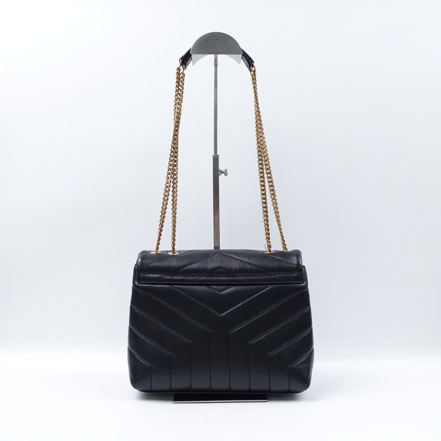 Pre-owned Yves Saint Laurent Loulou Black Calfskin Shoulder Bag
