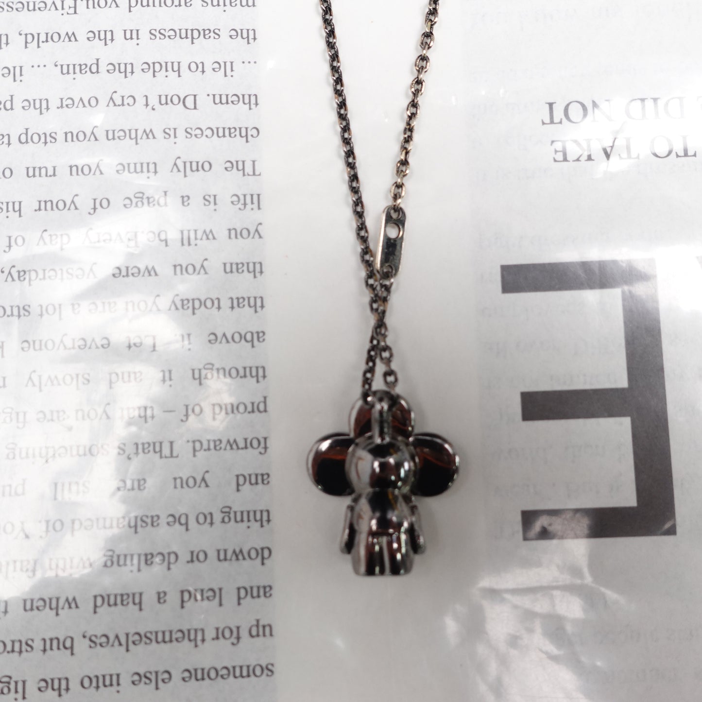 Pre-owned Louis Vuitton Vivinne Black Metal Necklace