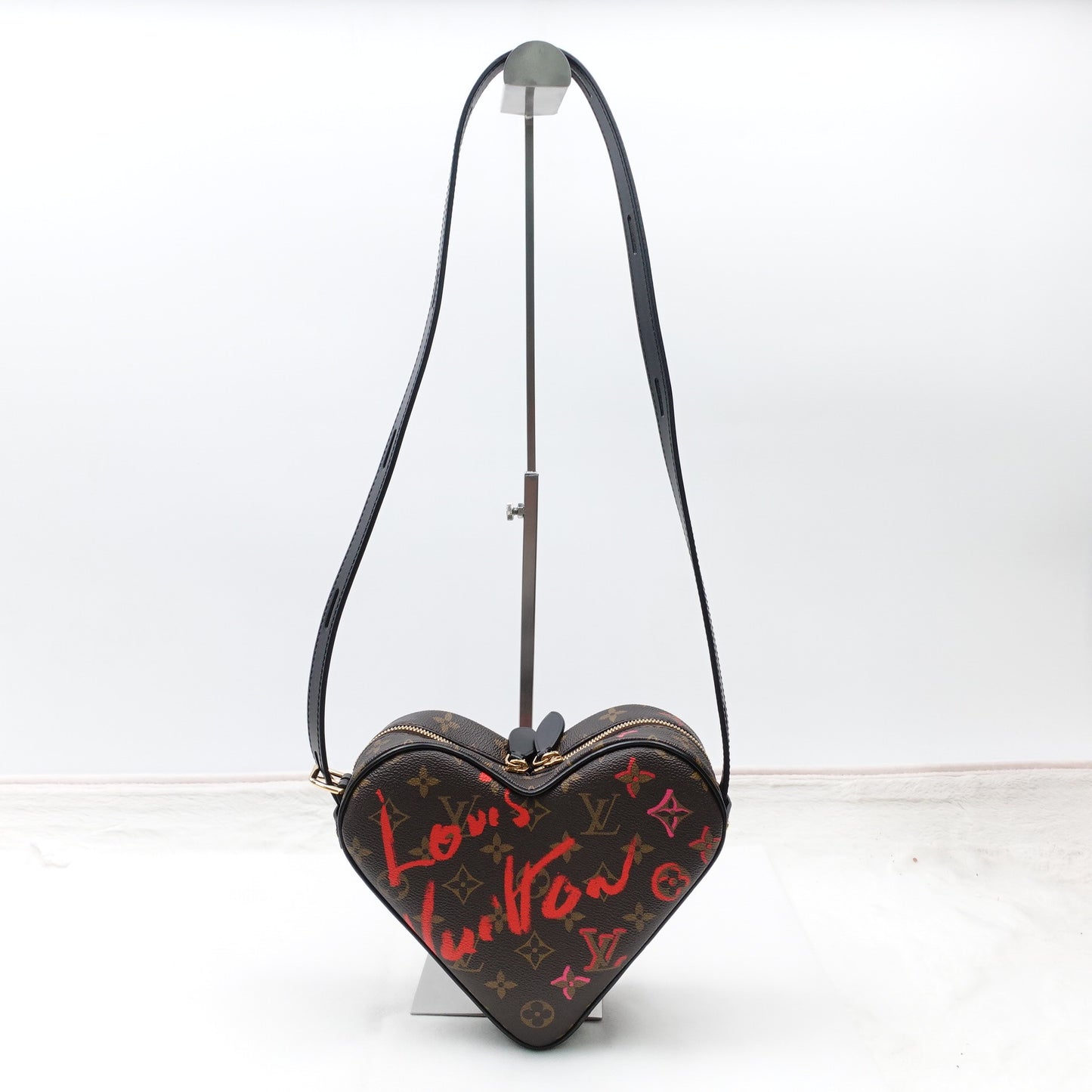 Pre-owned Louis Vuitton Game On Coeur Brown&Red Coated Canvas Shoulder Bag