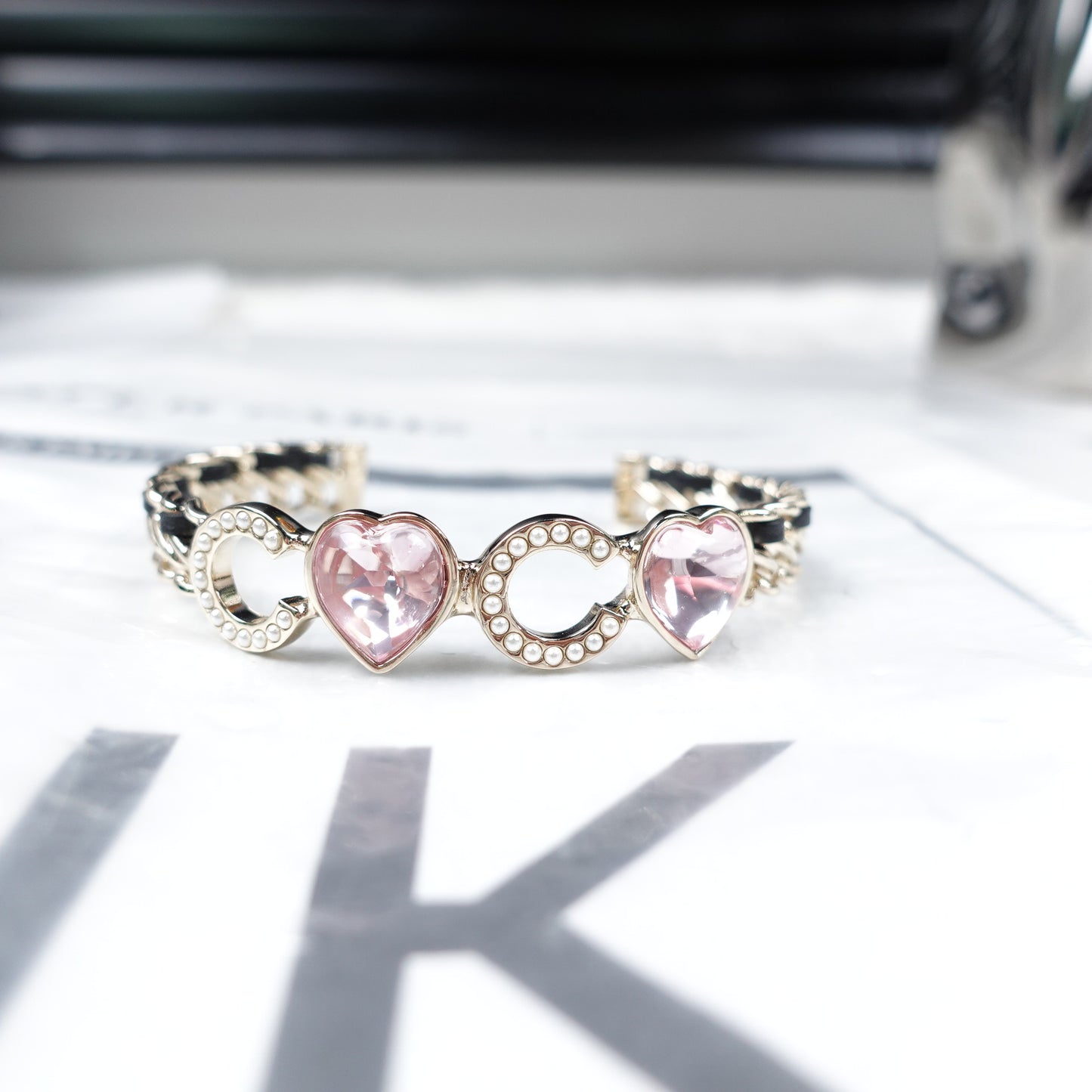 Pre-Owned Chanel Gold Tone Crystal Black&Pink Bracelet