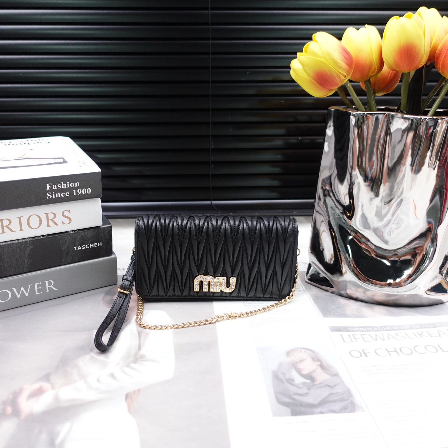 Pre-Owned Miu Miu Black Calfskin Shoulder Bag