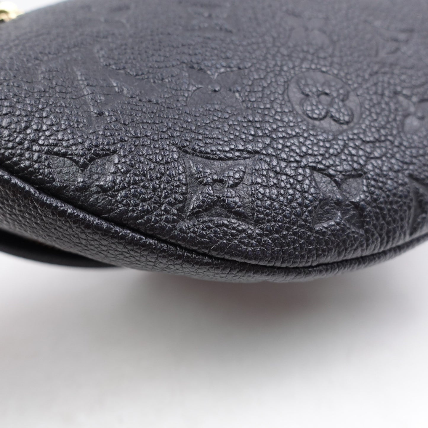 Pre-owned Louis Vuitton Black Bumbag Calfskin Belt Bag