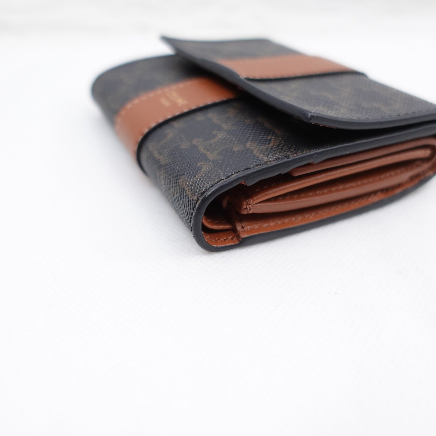 Pre-owned Celine Brown Coated Canvas Wallet T10307226