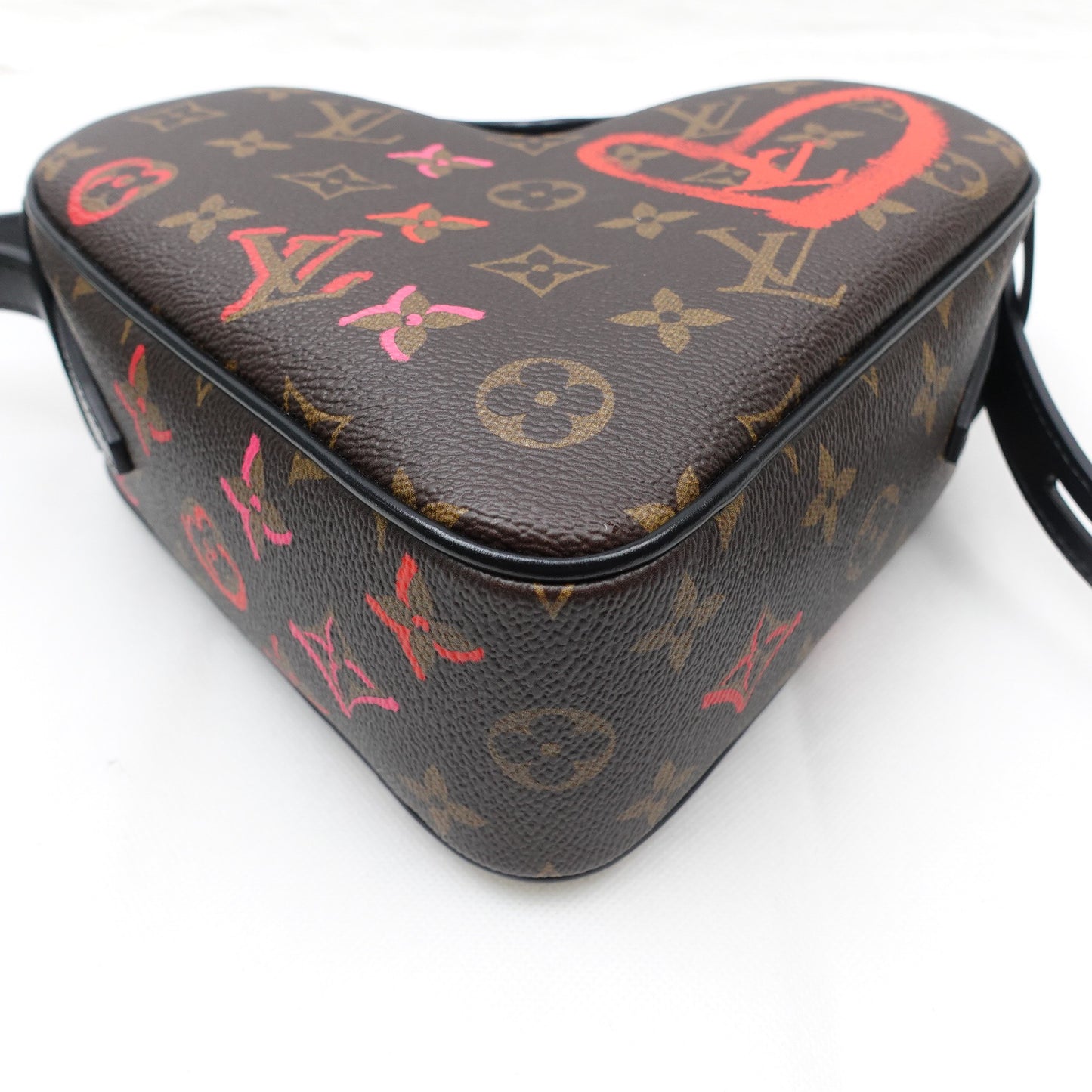 Pre-owned Louis Vuitton Game On Coeur Brown&Red Coated Canvas Shoulder Bag