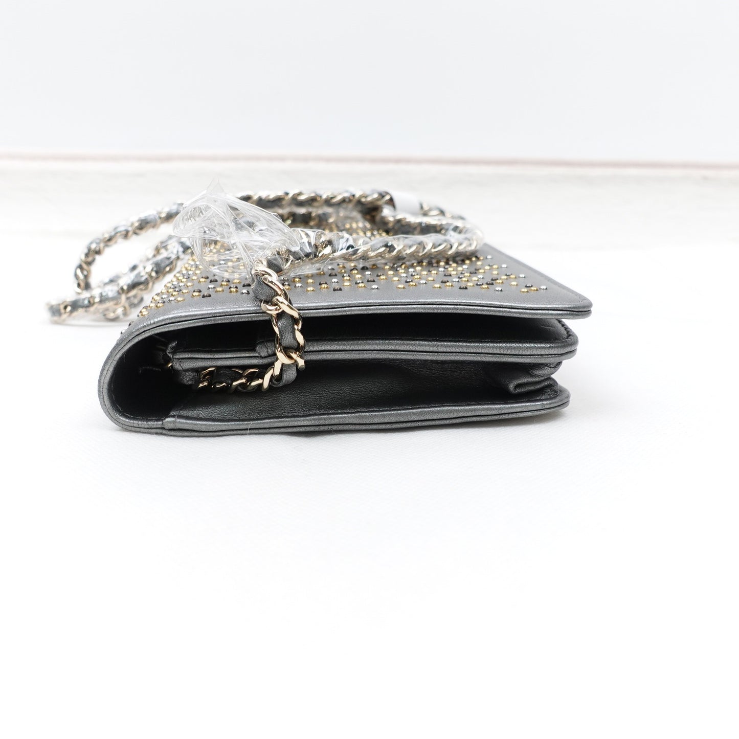 Pre-owned Chanel Gray Sheepskin Shoulder Bag T10285226