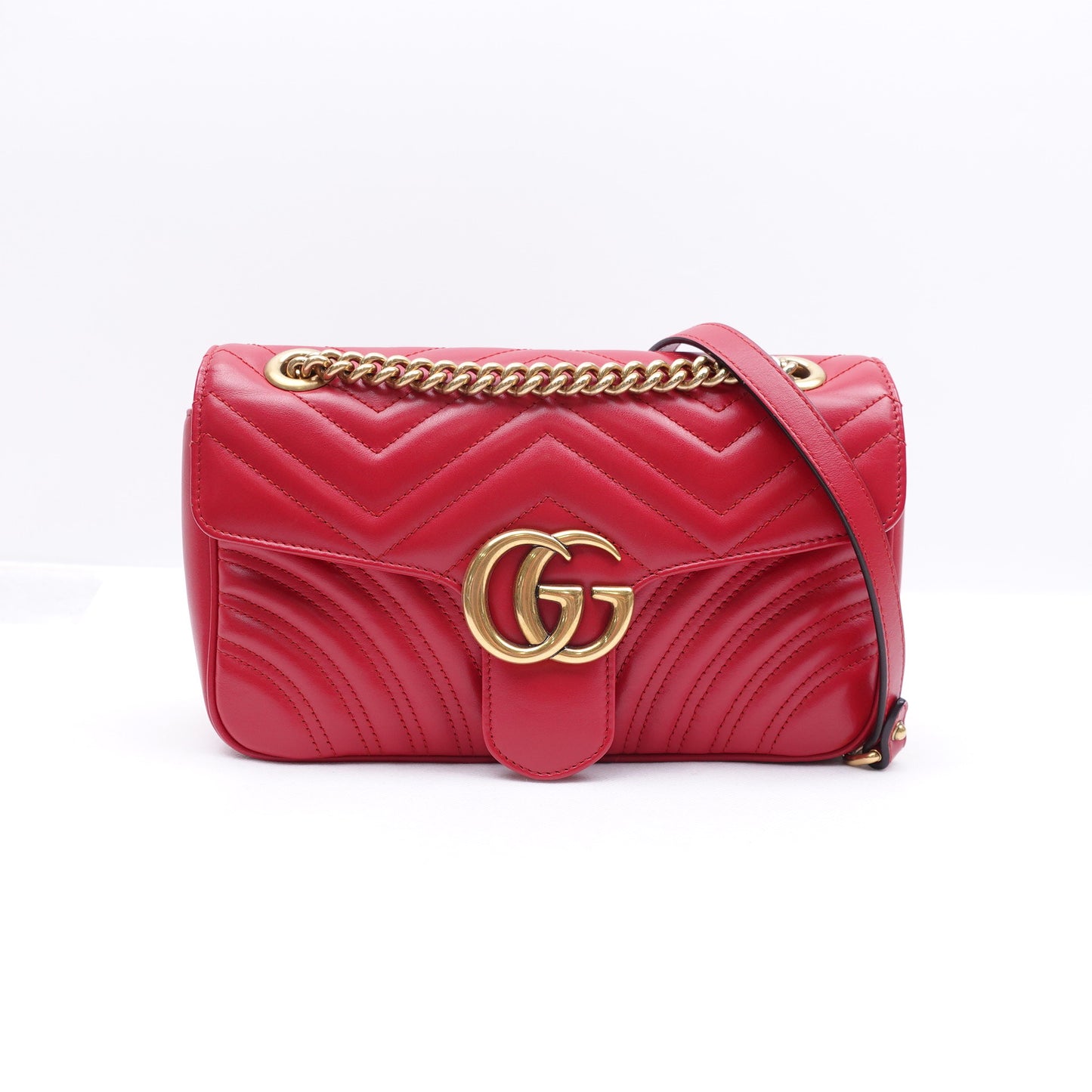 Pre-Owned Gucci GG Marmont Red Calfskin Shoulder Bag