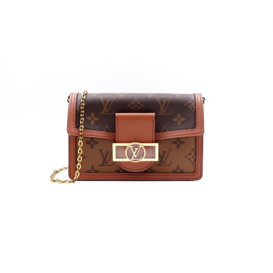 Pre-owned Louis Vuitton Dauphine Monogram Coated Canvas Shoulder Bag