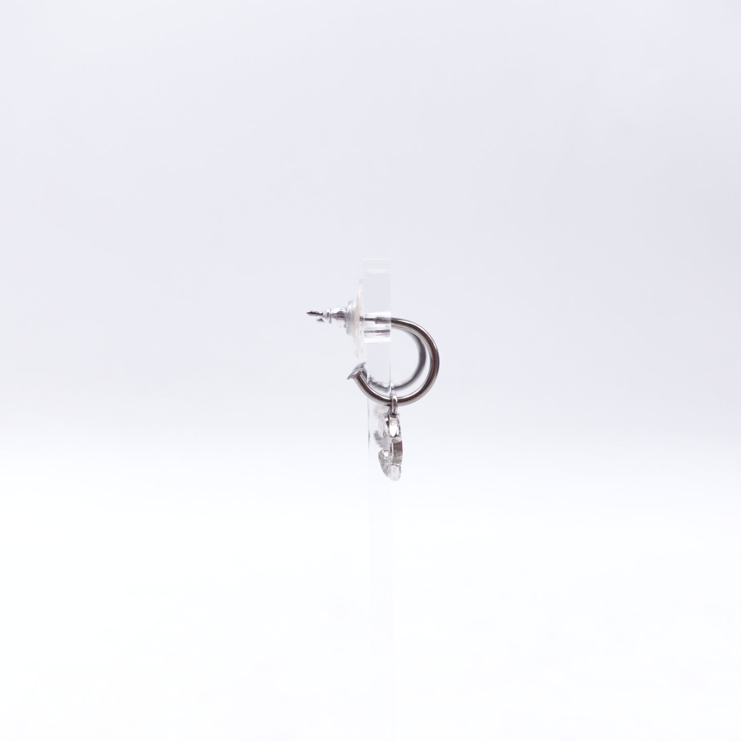 Pre-Owned Chanel Silver CC Drop Earrings