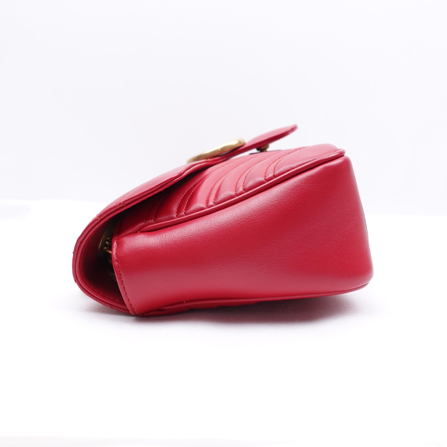 Pre-Owned Gucci GG Marmont Red Calfskin Shoulder Bag