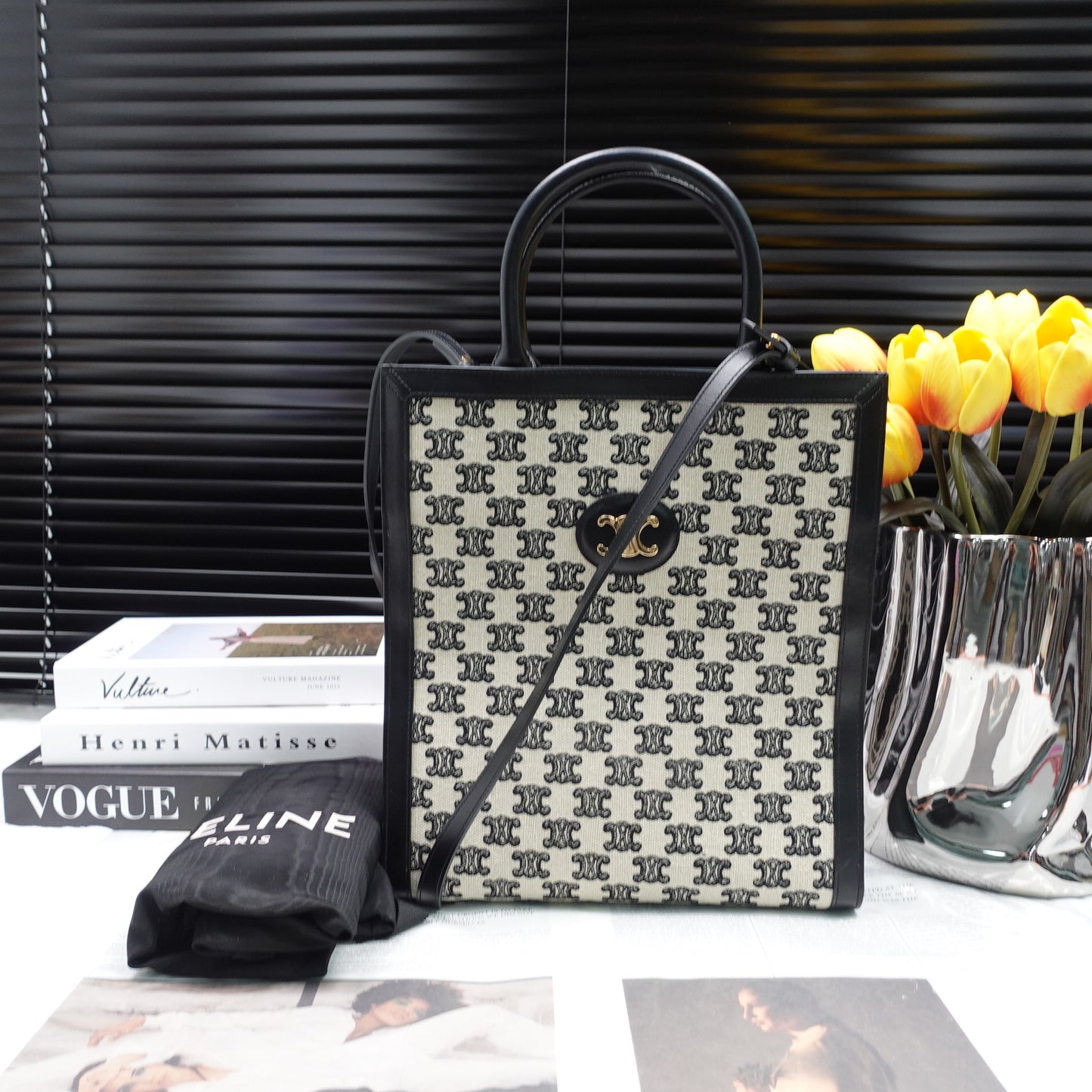 Pre-owned Celine Cabas Triomphe Canvas Handbag