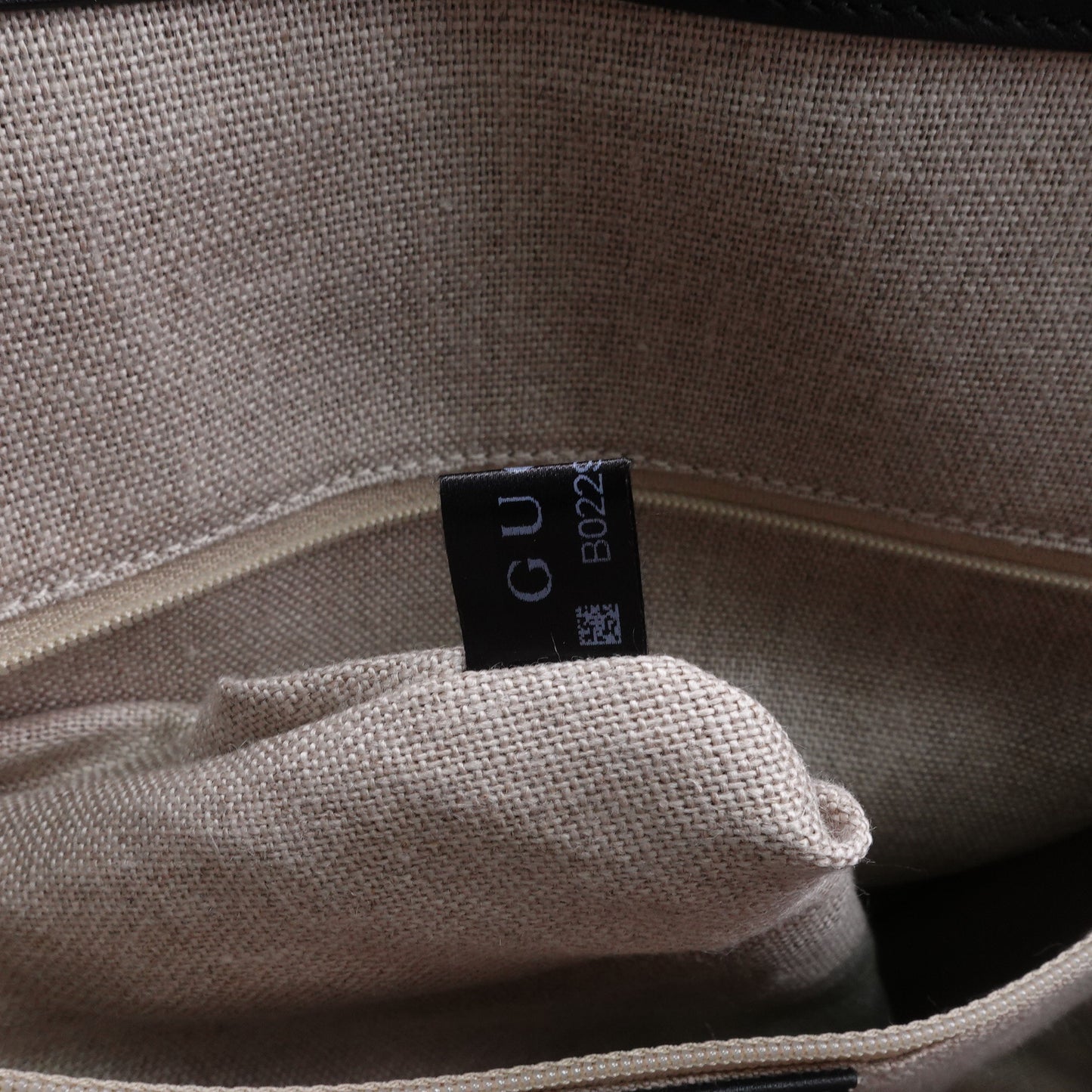 Pre-owned Gucci GG Black Calfskin Shoulder Bag