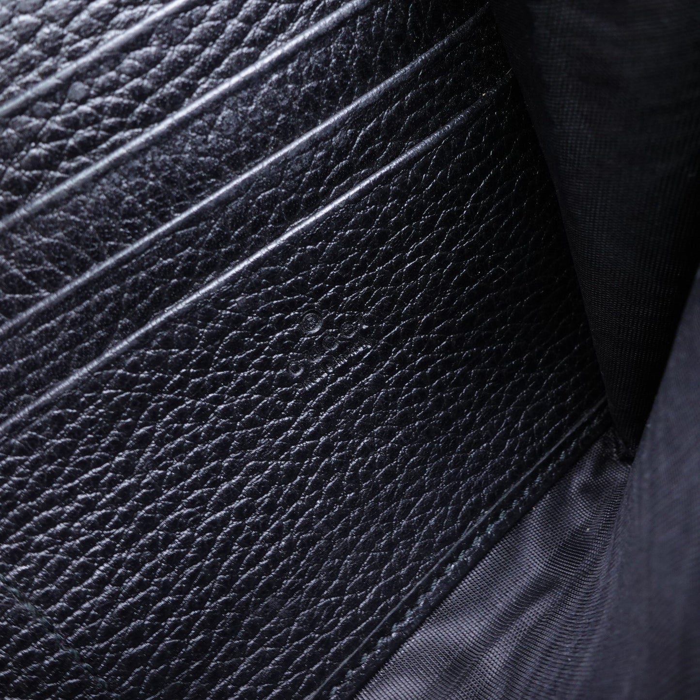 Pre-Owned Gucci Dionysus Black Calfskin Shoulder Bag T10305864