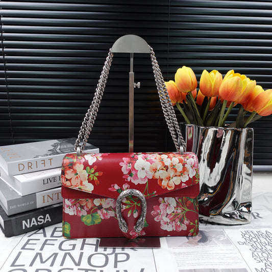 Pre-owned Gucci Dionysus Flower Red Calfskin Shoulder Bag
