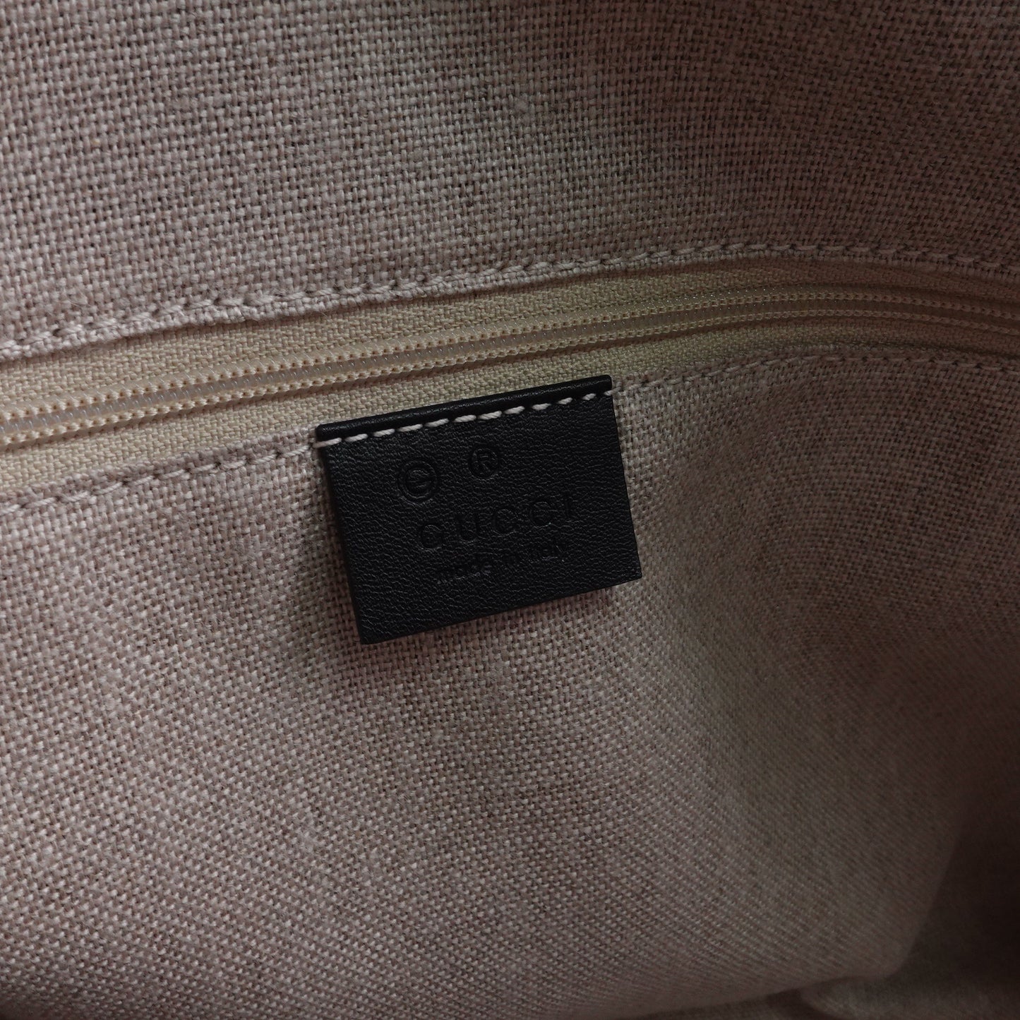 Pre-owned Gucci GG Black Calfskin Shoulder Bag