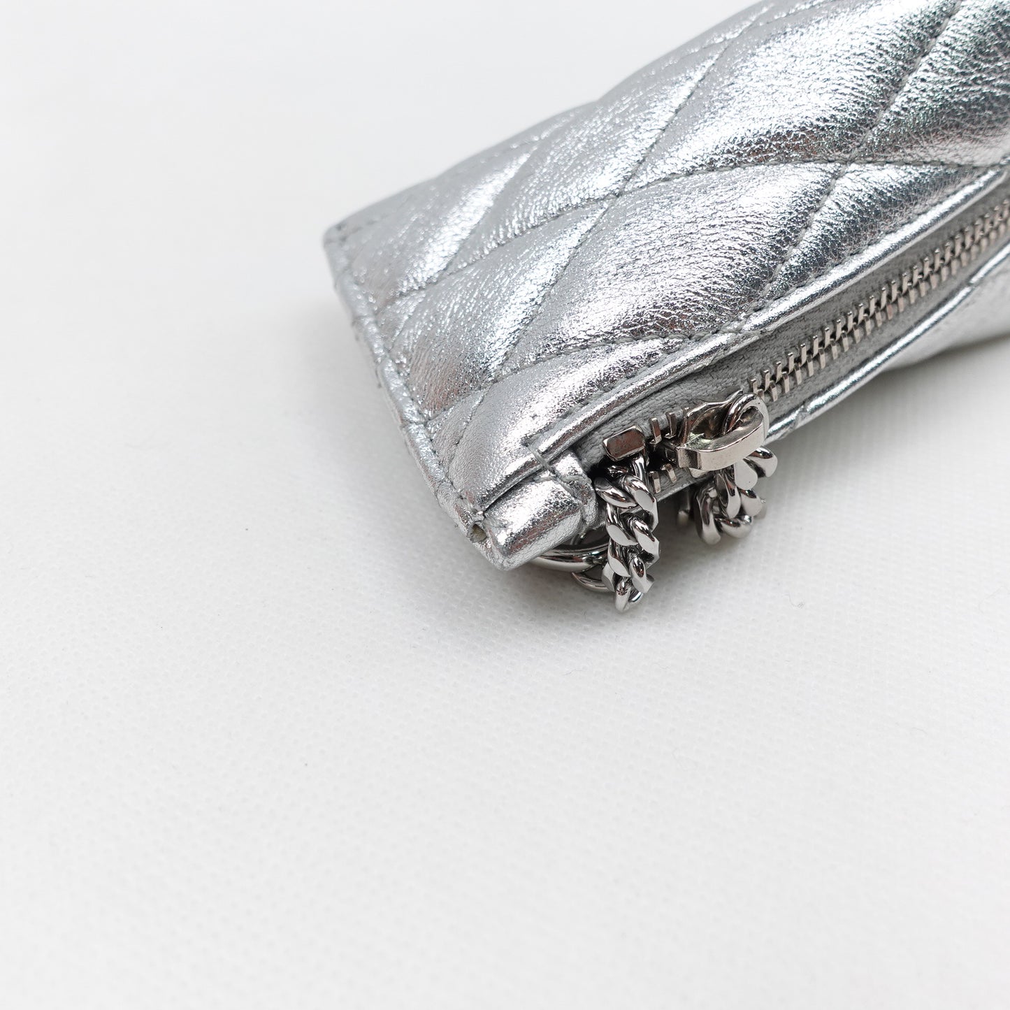 Pre-owned Saint Laurent Champaign Silver Lambskin Coin Purse