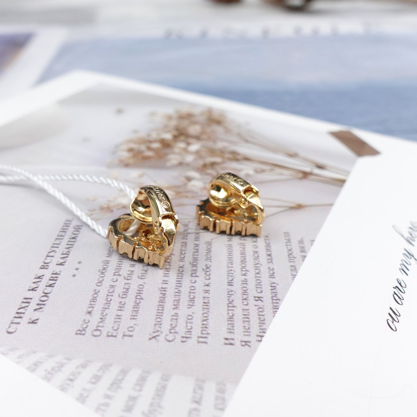 Pre-Owned Dior Gold-tone Metal Earring