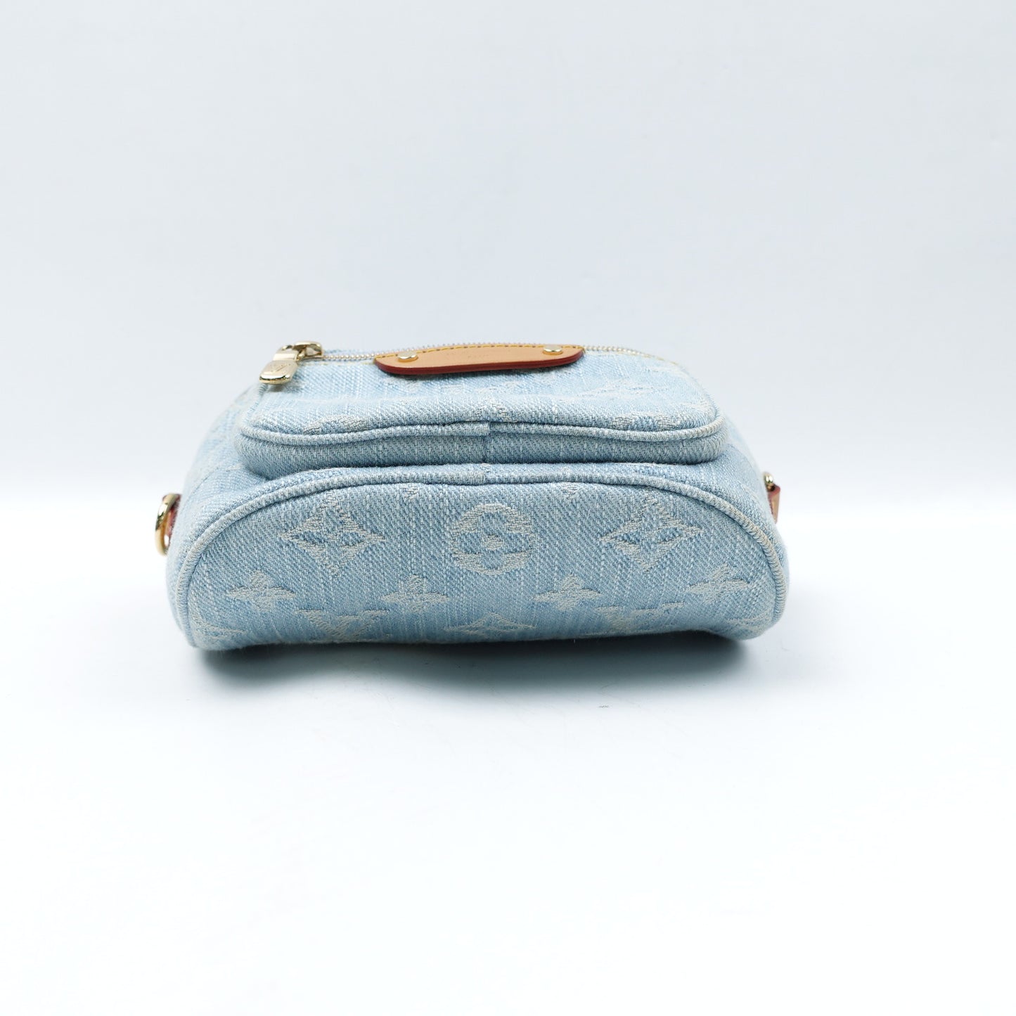 Pre-Owned Louis Vuitton Denim Blue Canvas Bumbag