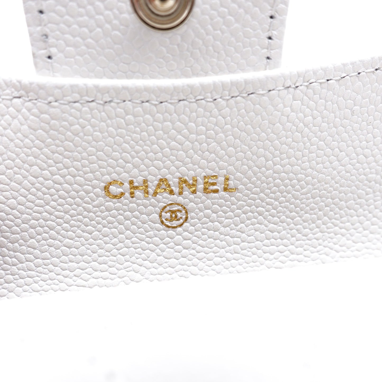 Pre-owned Chanel CF White Calfskin Short Wallet