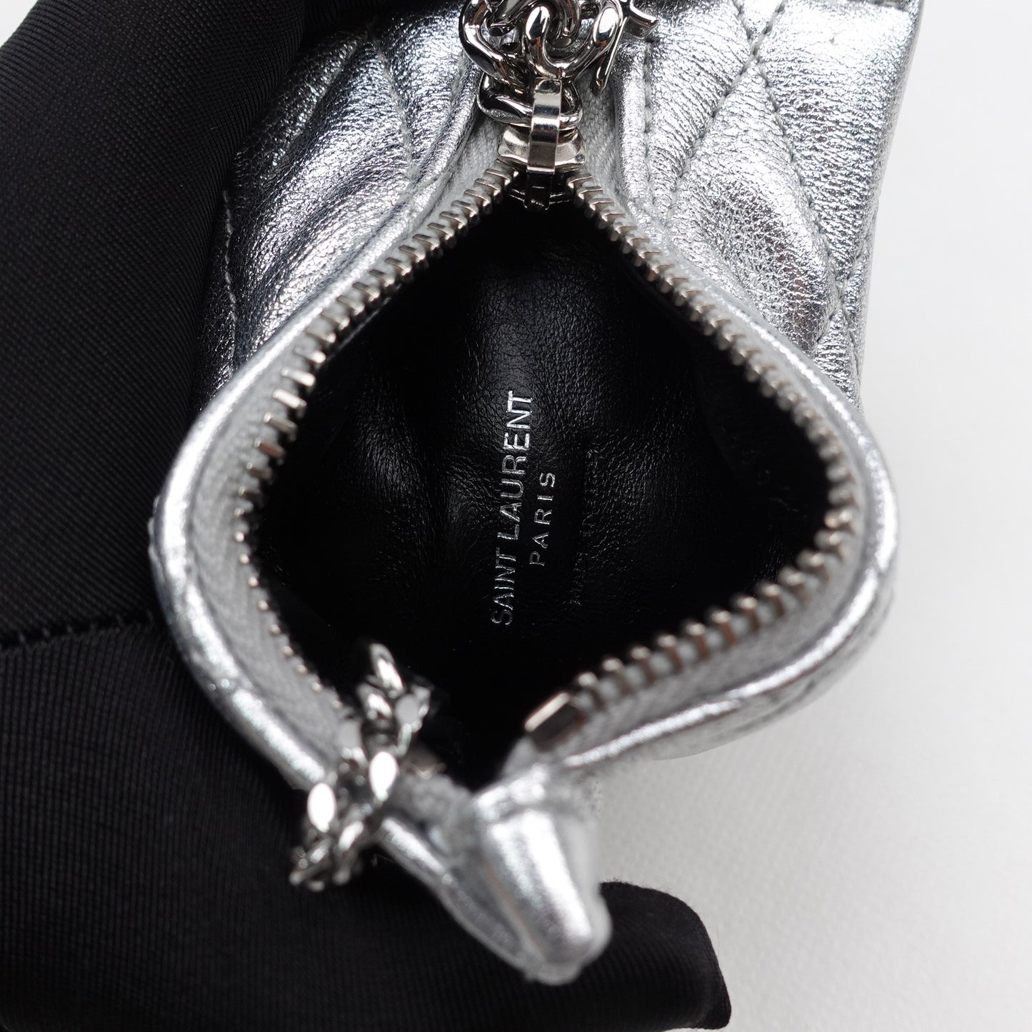 Pre-owned Saint Laurent Champaign Silver Lambskin Coin Purse