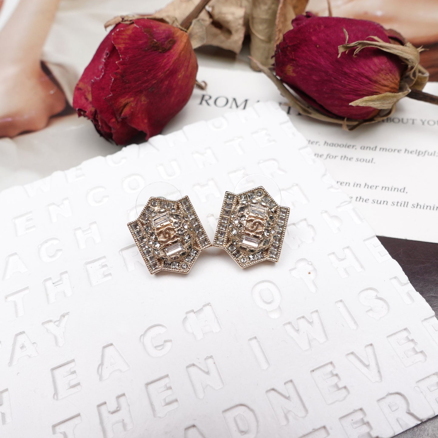 Pre-Owned Chanel Round Gold Diamond Earrings