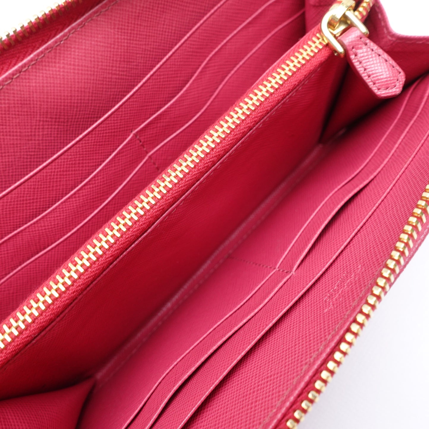 Pre-owned Prada Pink Saffiano Wallet