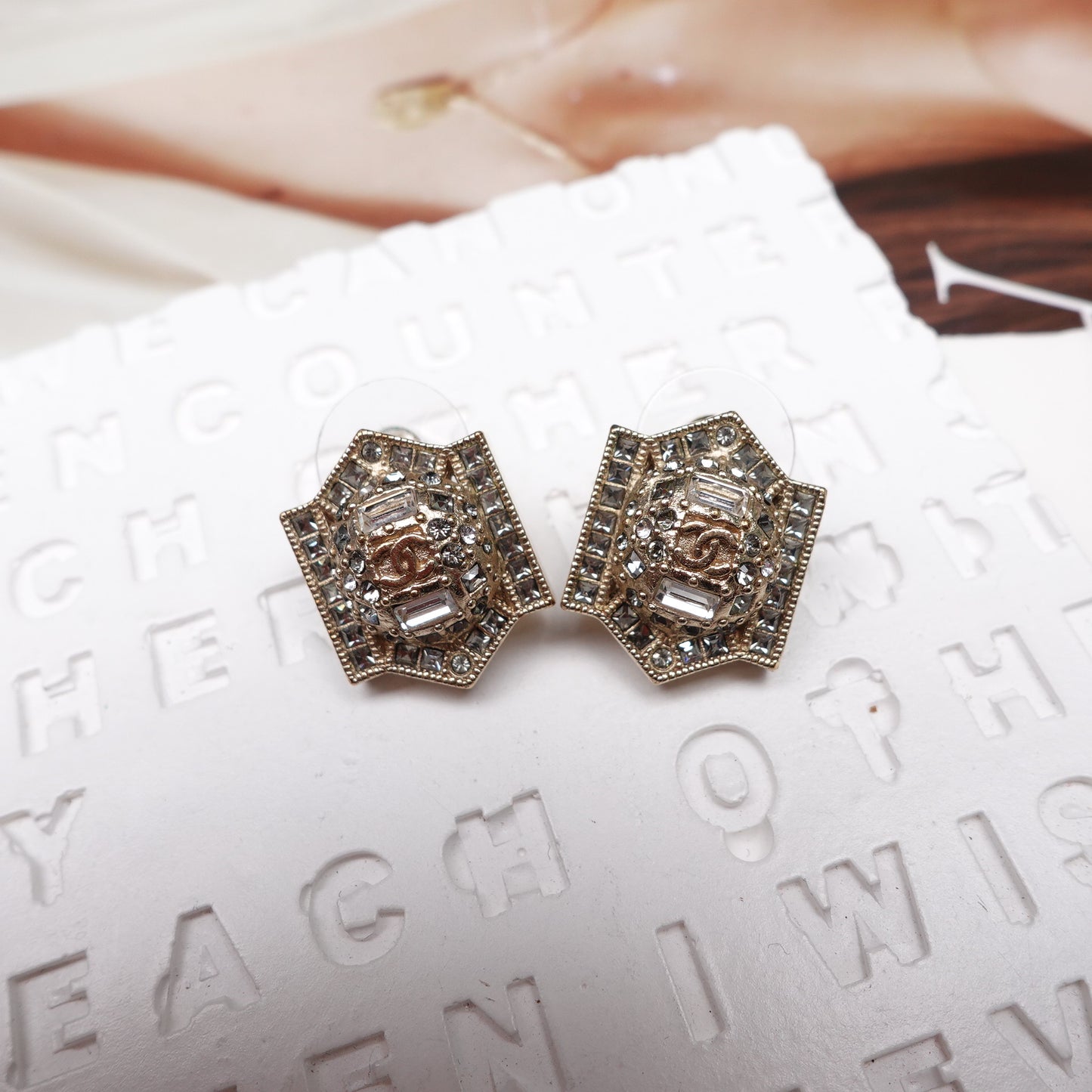 Pre-Owned Chanel Round Gold Diamond Earrings