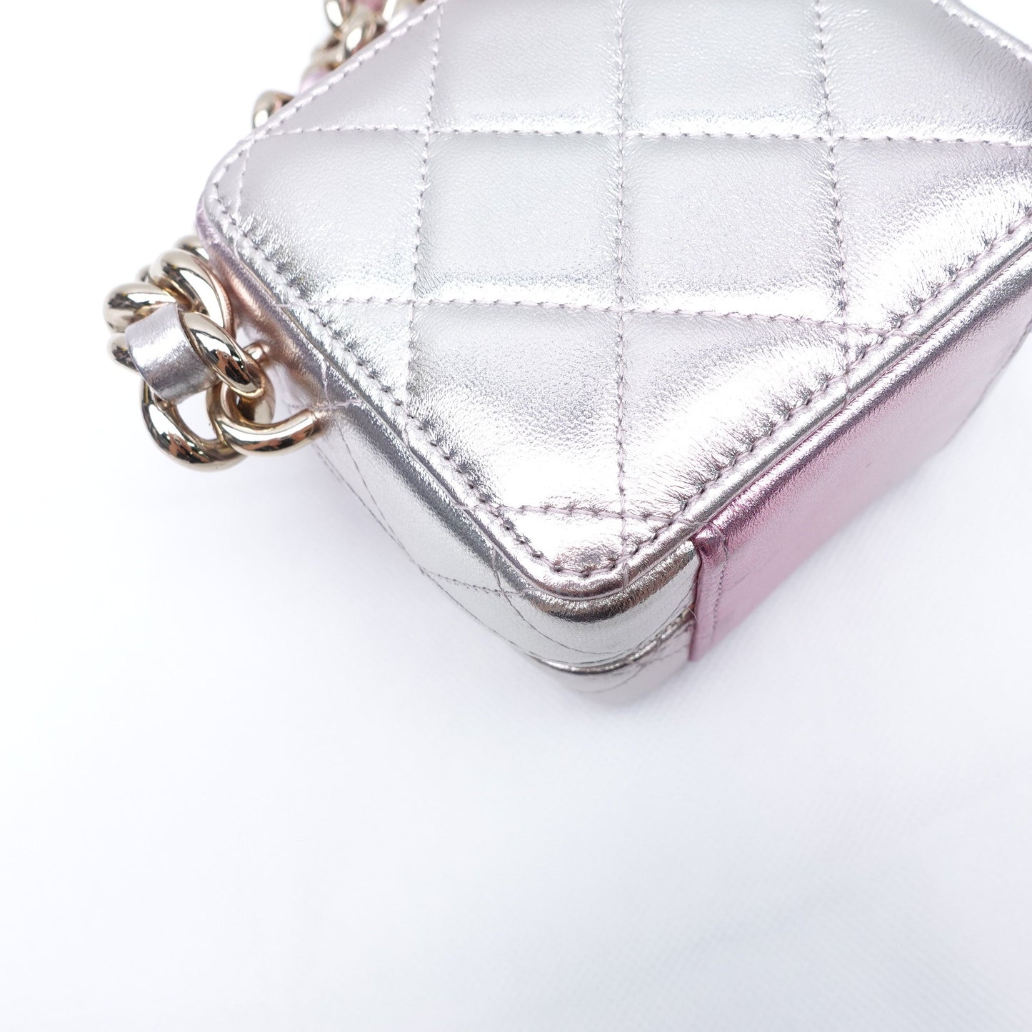 Pre-owned Chanel Gradient color Calfskin Shoulder Bag