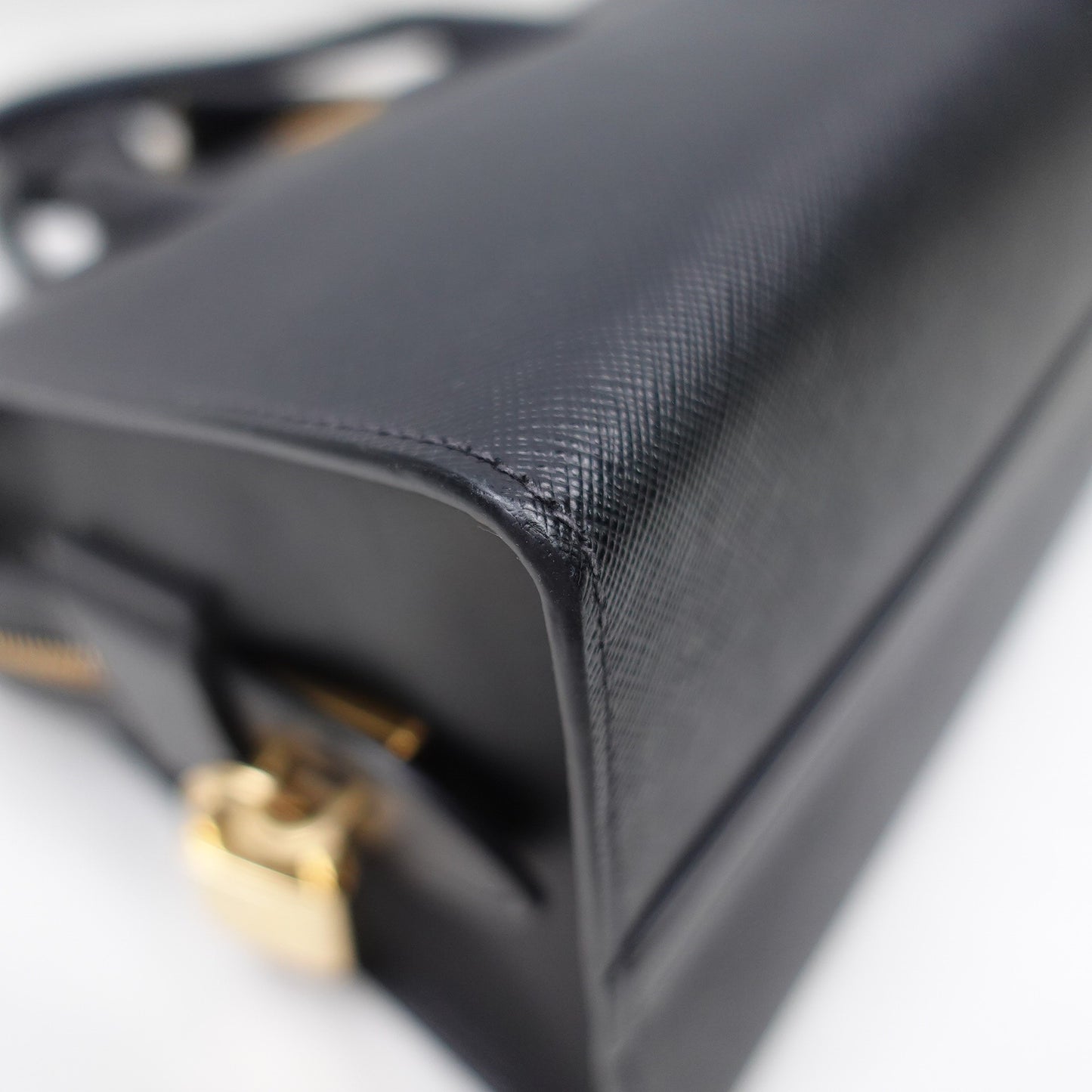 Pre-owned Prada Saffiano Black Calfskin Shoulder Bag