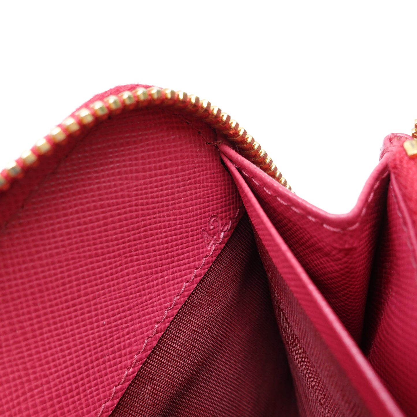 Pre-owned Prada Pink Saffiano Wallet