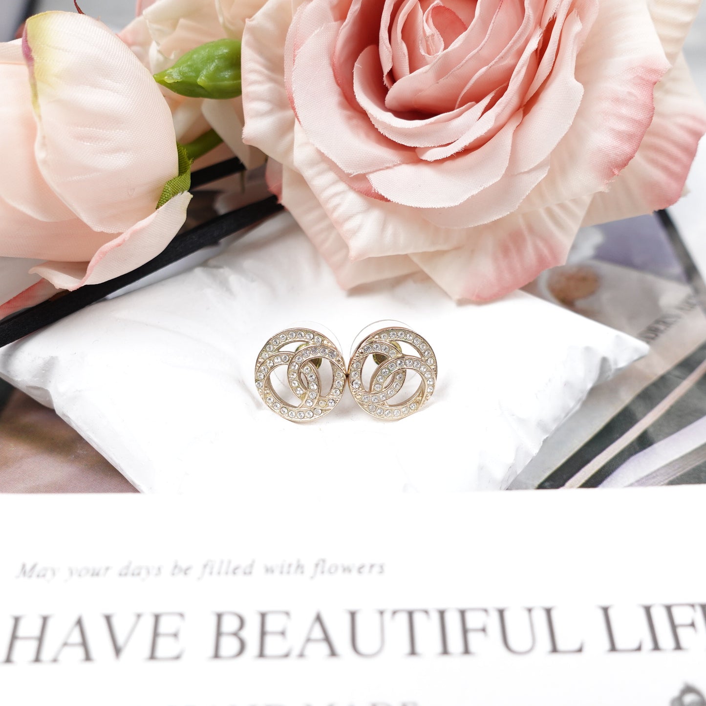 Pre- Owned Chanel Round CC Crystal Earrings