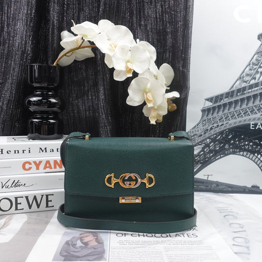 Pre-owned Gucci Zumi Green Calfskin Shoulder Bag