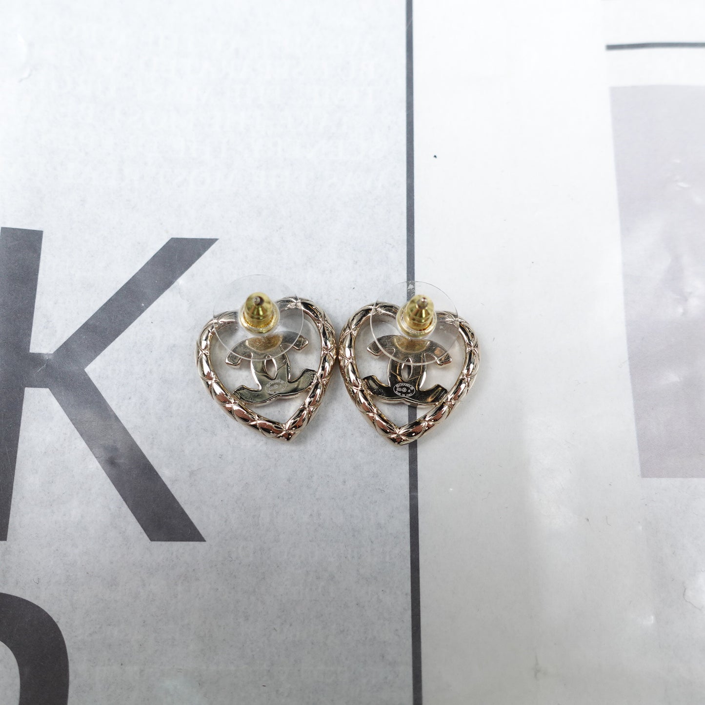 Pre-Owned Chanel Crystal CC Logo Heart Earrings