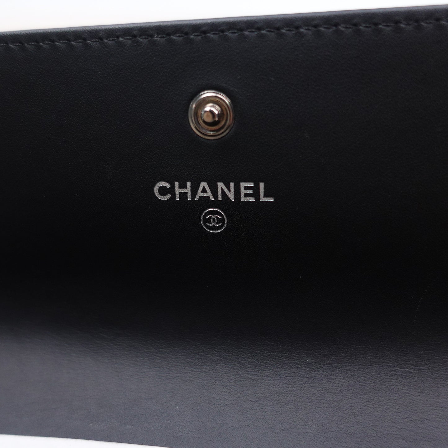 Pre-owned Chanel Black Caviar Wallet