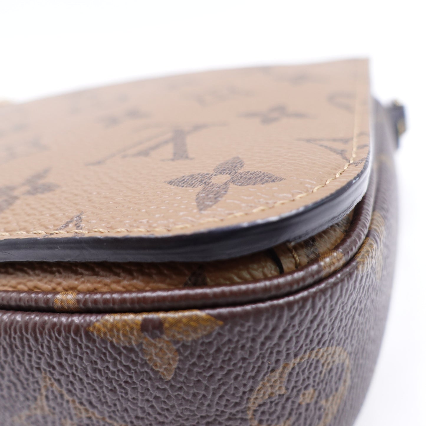 Pre-Owned Louis Vuitton Pochette Metis Monogram Coated Canvas Shoulder Bag