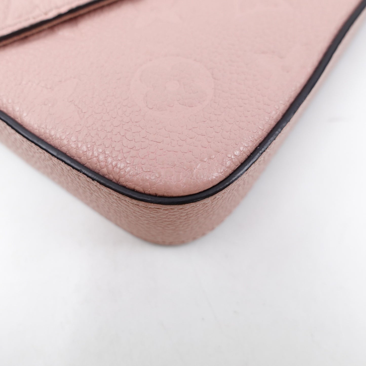 Pre-owned Louis Vuitton Felicie Pink Calfskin Shoulder Bag