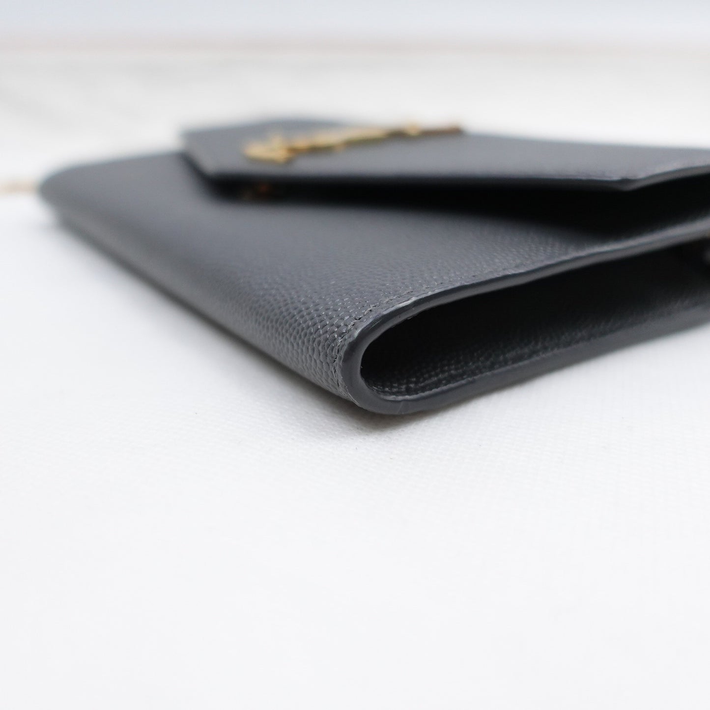 Pre-owned Saint Laurent Cassandre Black Calfskin Shoulder Bag T10299883