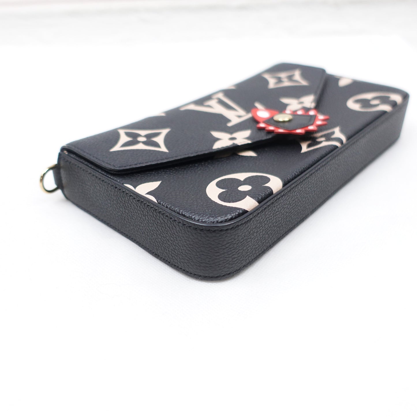 Pre-Owned Louis Vuitton Pochette Felicie Black Calfskin Shoulder Bag