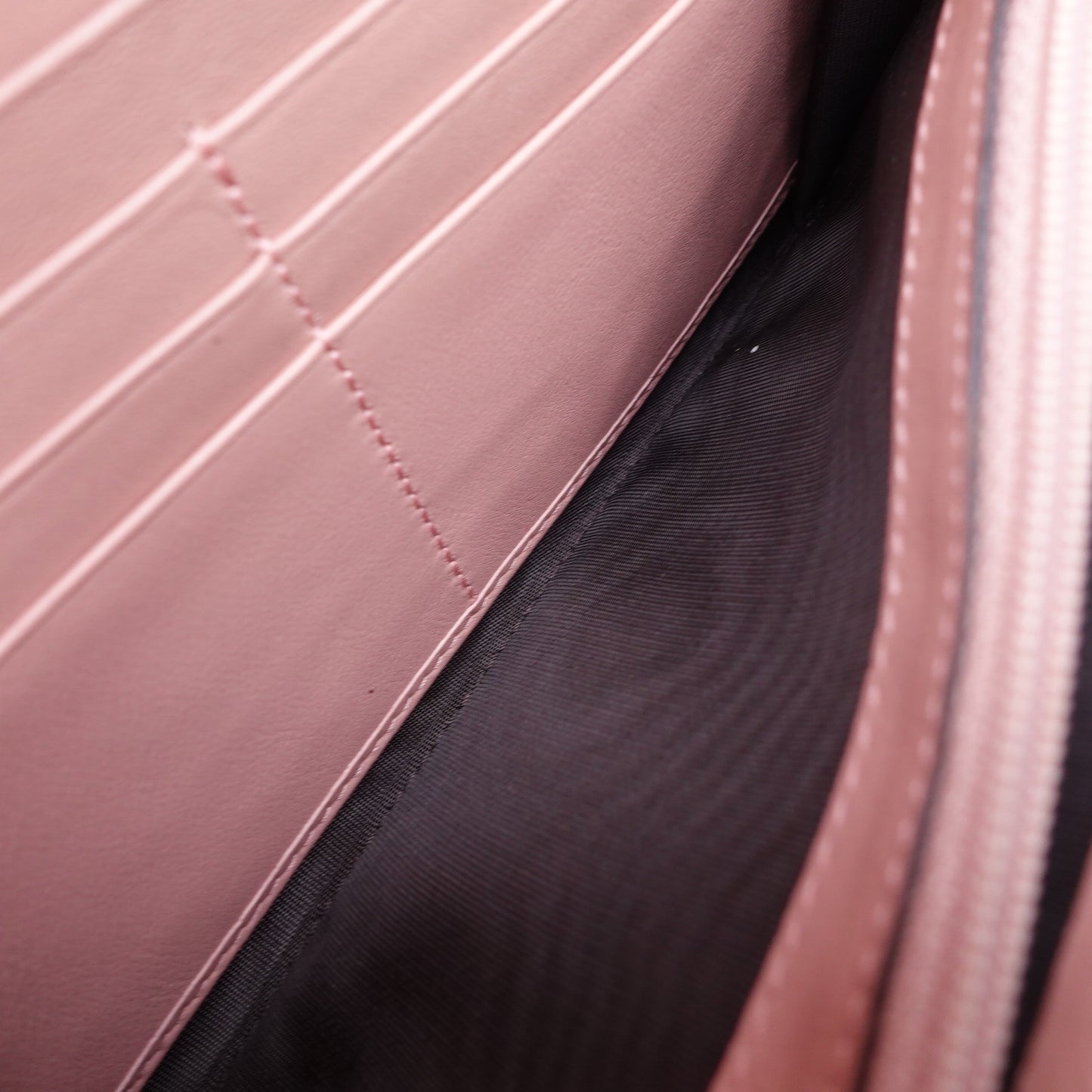 Pre-owned Gucci Pink Inprint Calfskin Wallet