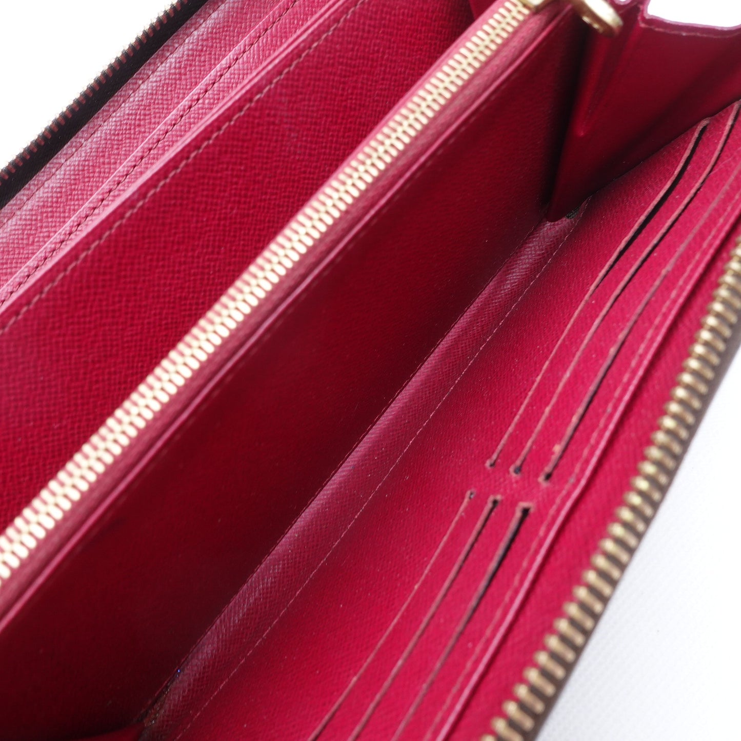 Pre-Owned Louis Vuitton Brown Calfskin Monogram Zip Wallet T10305627